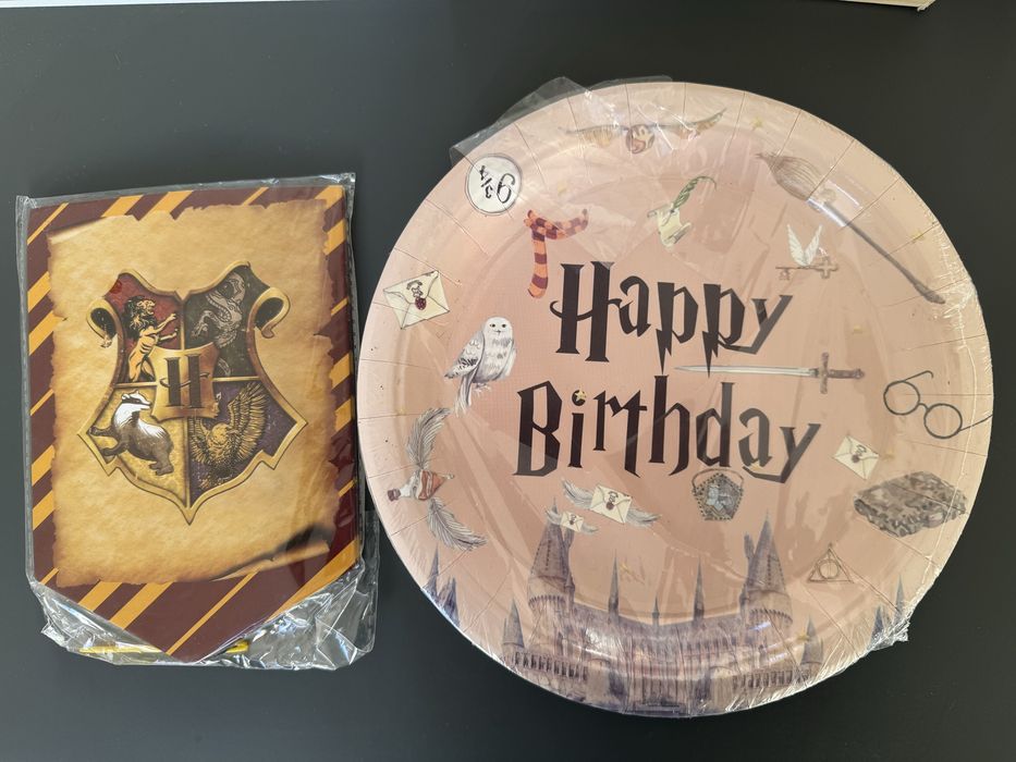 Zestaw urodzinowy Harry Potter Hogwart talerzyki girlanda dekoracje