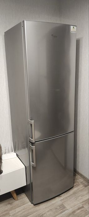 Продам холодильник