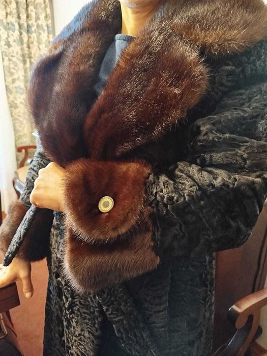 Casaco Astrakhan com pêlo de Vison