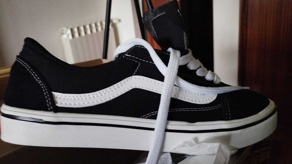 Ténis VANS novos - Tamanho 38