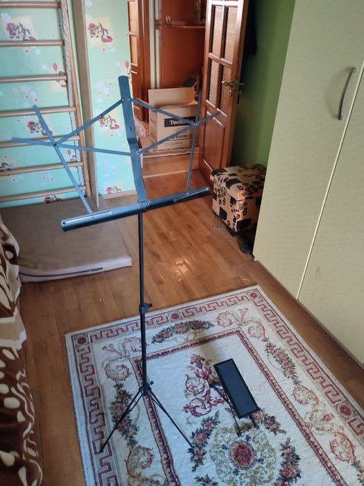 Підставка для нот і для ноги