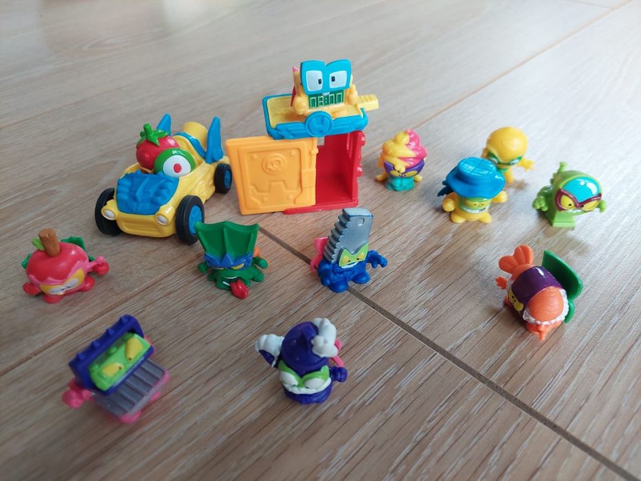 Zestaw figurek super zings