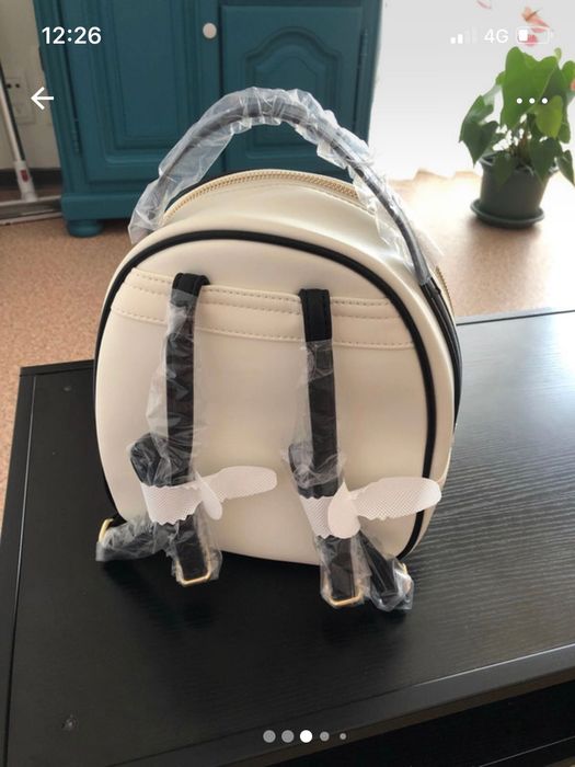 Mochila beje e preta