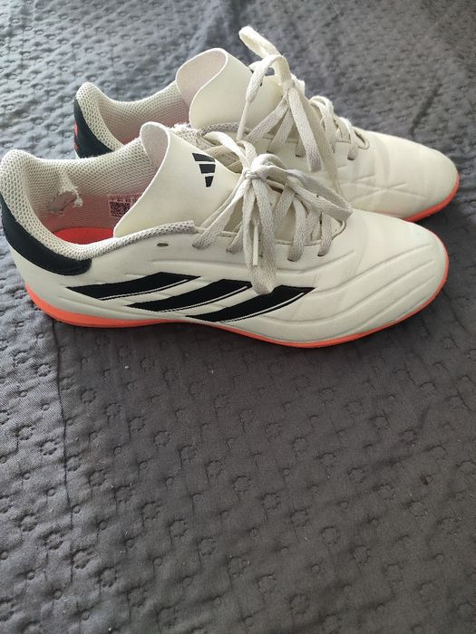 Adidas  buty  piłka