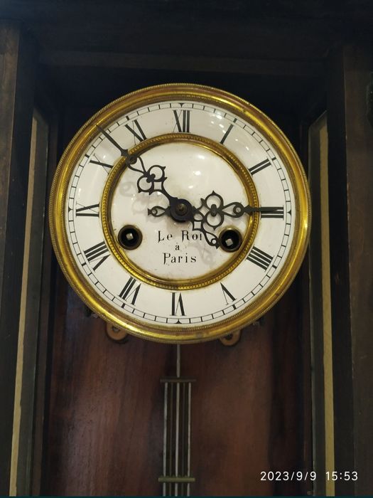 Годинник антикварний настінний Le Roi a Paris - часы антиквариат
