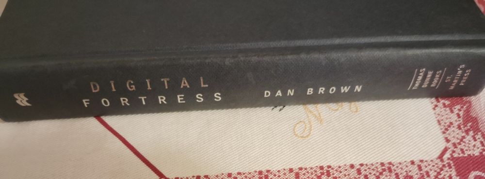 Livro Digital Fortress de Dan Brown Idioma Inglês Novo