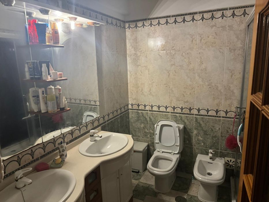 Quarto para Alugar – Póvoa de Santa Iria (Despesas Incluídas)