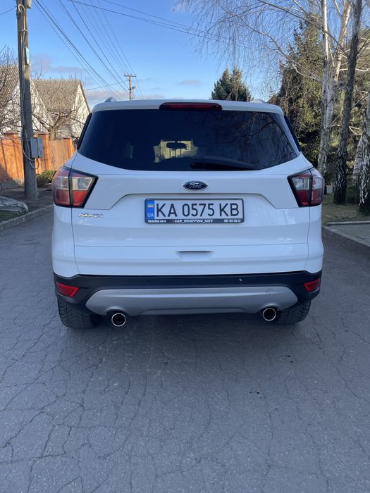 Продам Ford Kuga 2017 года дизель без подкрасов с родным пробегом