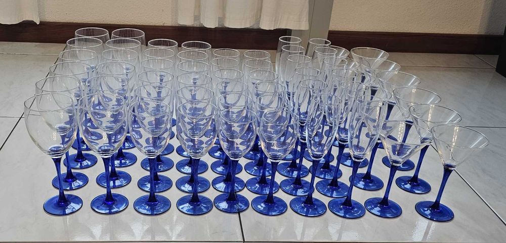 Serviço de 60 copos