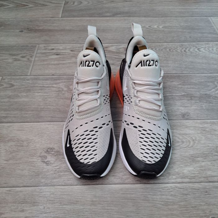 Кроссовки NIIKE AIR MAX 270 р.38 оригинал