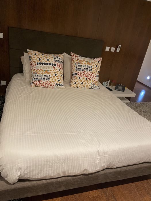 Cama de CASAL cor cinza