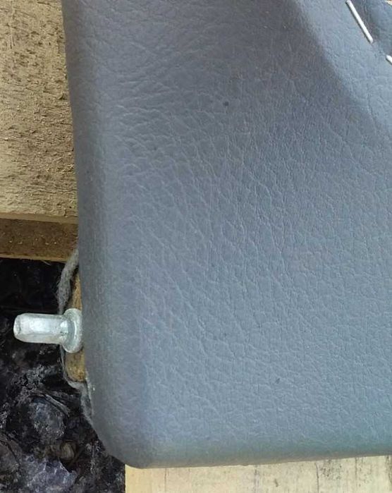 Продам полицю На Део-Ланос хечбек