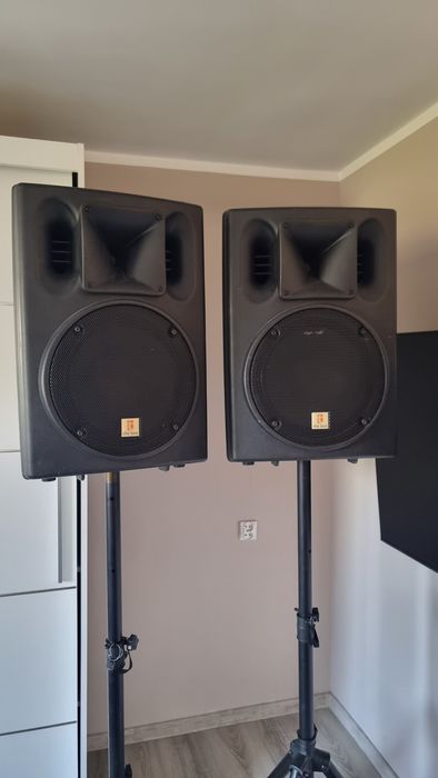 Kolumny głośniki The Box aktywne z pokrowcami i statywami