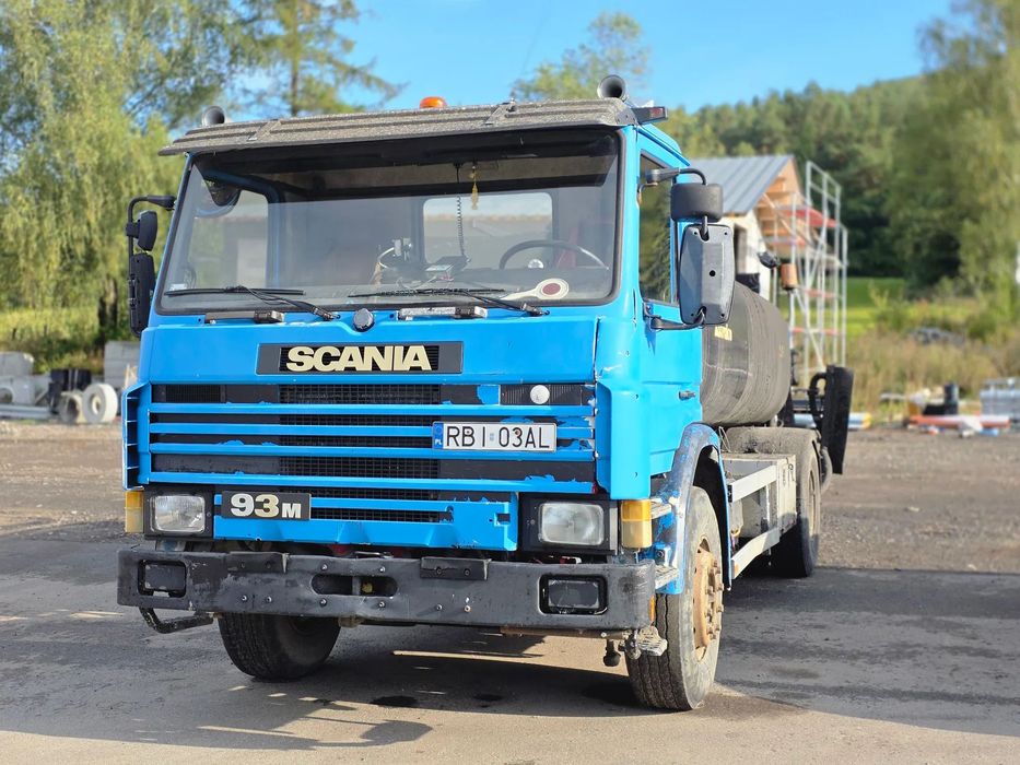 Scania 93  Skrapiarka Savalco na podwoziu Scania