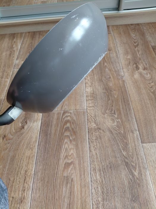 Сковорідка Tefal 28 см.