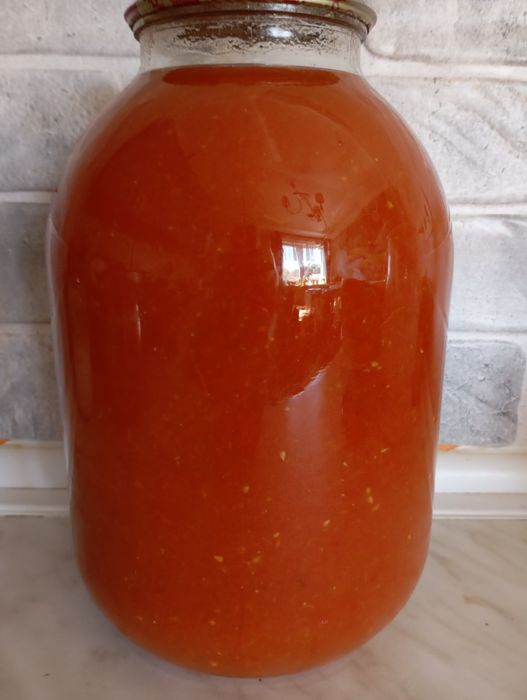 Сік томатний з червоних, рожевих та жовтих помідорів