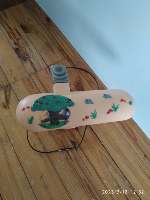 Дитяча настільна лампа,в хорошому стані