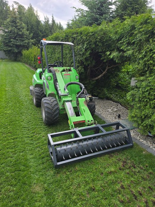 Usługa glebogryzarką separacyjną Areator Areacja trawników siew trawy