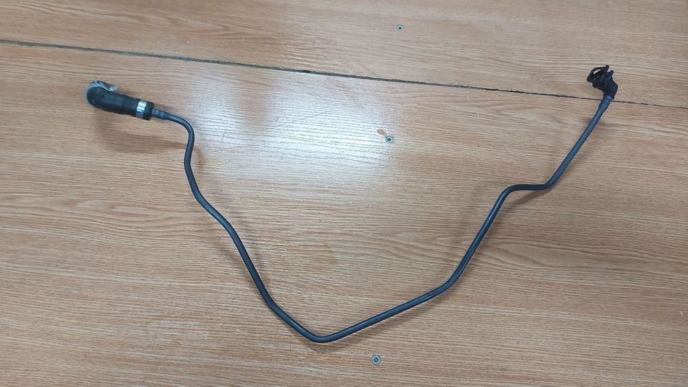 Porsche taycan 9j1 audi etron gt  трубка охолодження 9j1121554