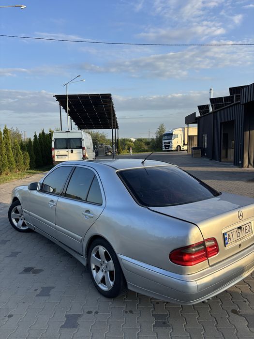 Mercedes-Benz E-Class 2001 VIN WDB2100061B436747 фото оголошення 5 з 13