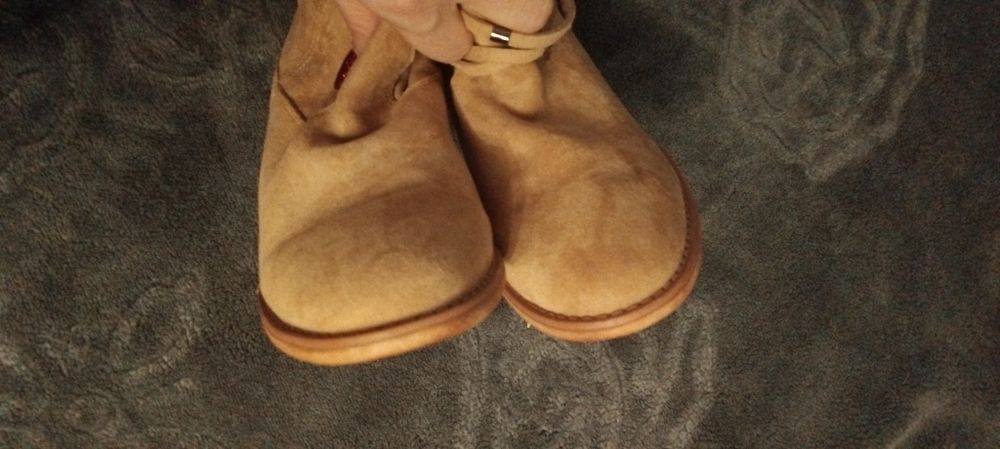 Botki, kozaczki beżowe, zamszowe, ocieplane rozm. 41