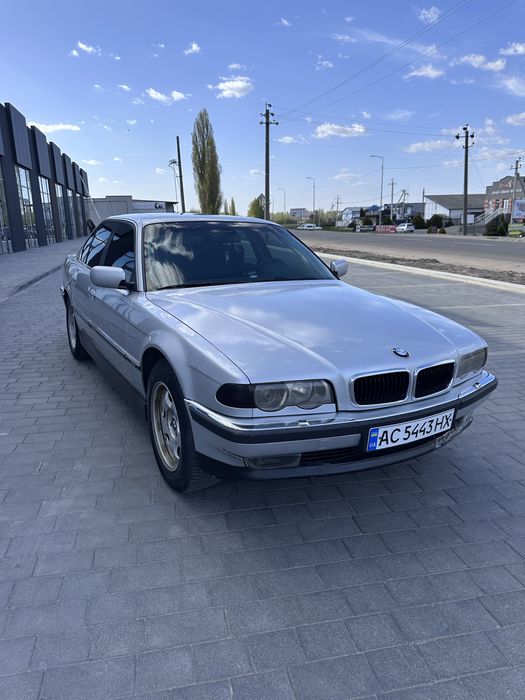 Bmw e38 бмв е38 3.0