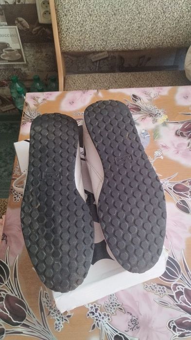 Шкіряні кросівки Nike 37р