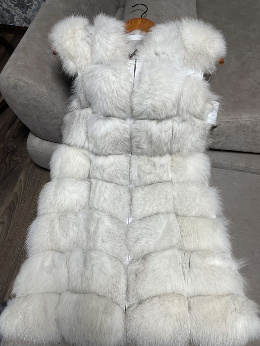 Жилетка з хутра песця
