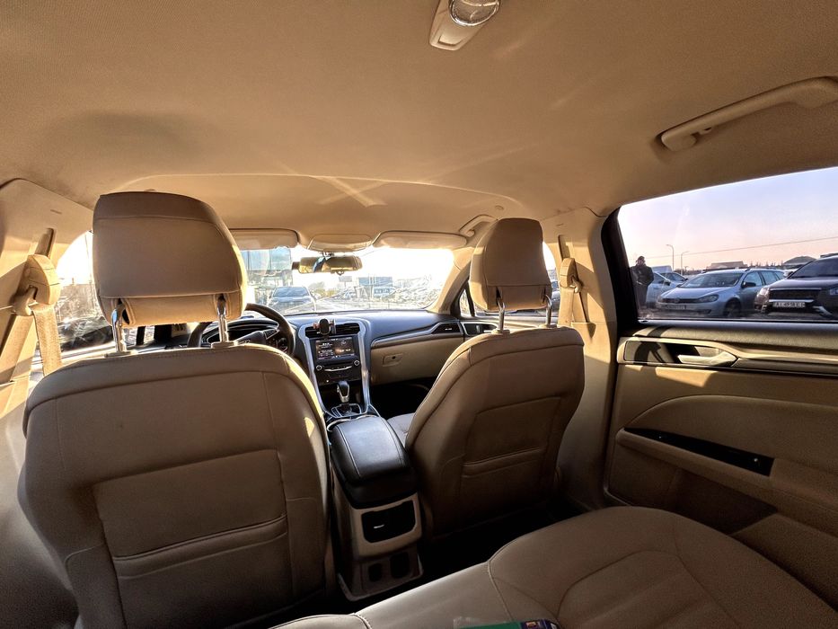 Ford fusion hybrid 2013 (2014)