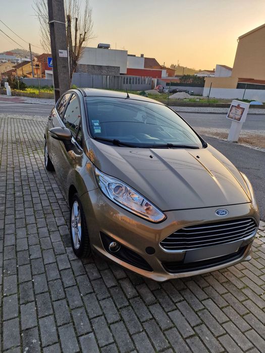 Ford Fiesta 1.0 EcoBoost Titanium 100cv | 2014 | 102.000 km | 5 Portas