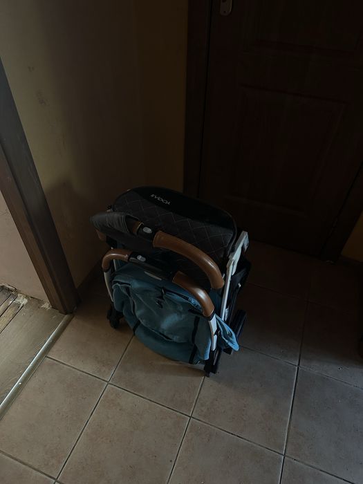 Каляска прогулочна