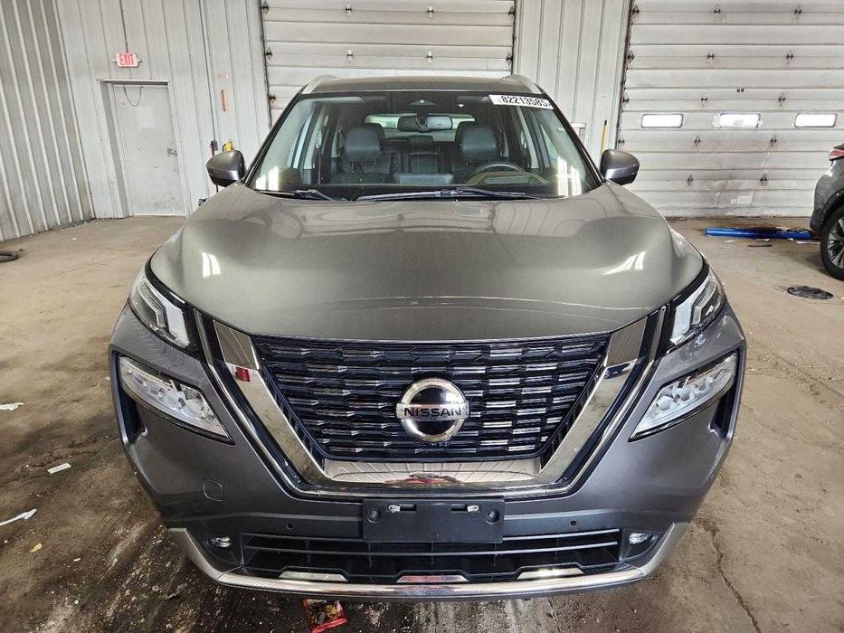 Nissan Rogue Platinum 2021 -