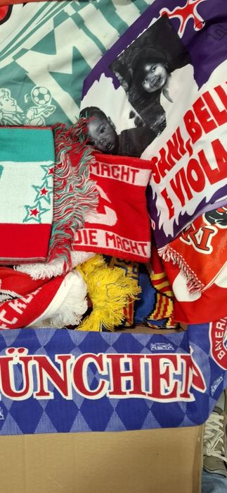 Grande Coleção de Cachecóis de Futebol (2000+) – Clubes Europeus