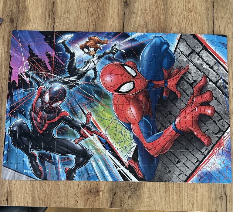 Puzzle Spiderman marvel 180 sztuk 7+
