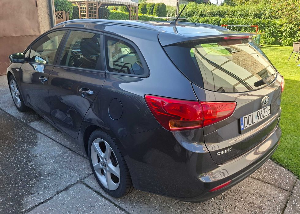Kia Ceed Kombi 1,6 2015 r.