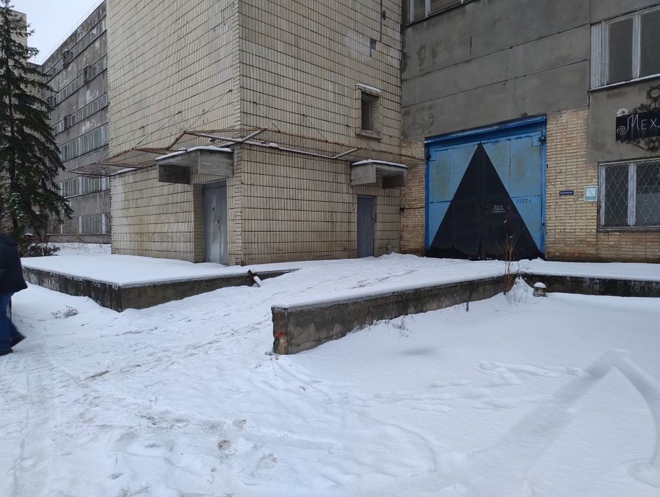 Склади з рампою, 180 м2, 200 м2, вулиця Здолбунівська