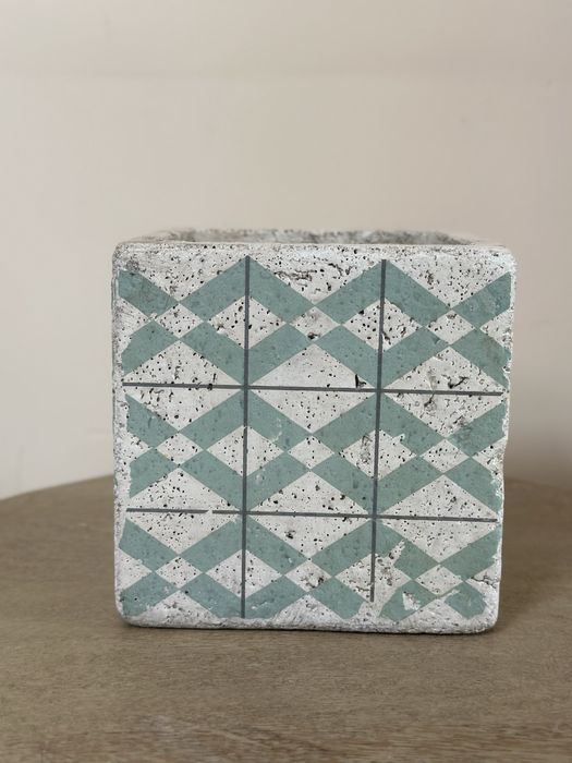 Doniczka bertonowa belldeco