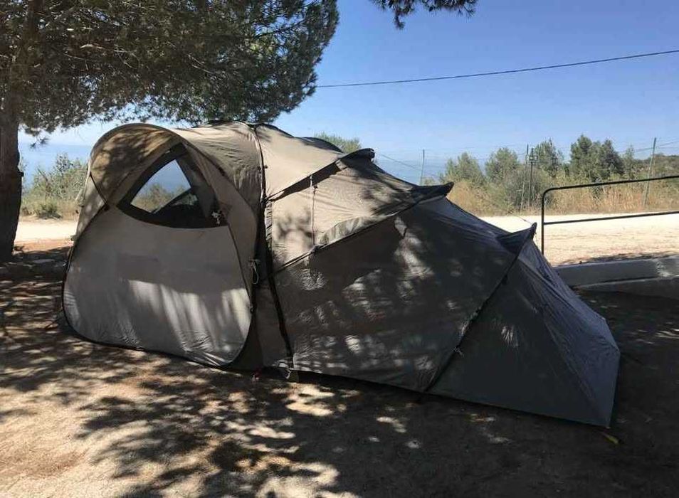 Tenda Quechua Base Seconds 4.1 (Montagem 2 Segundos) - 4 Pessoas