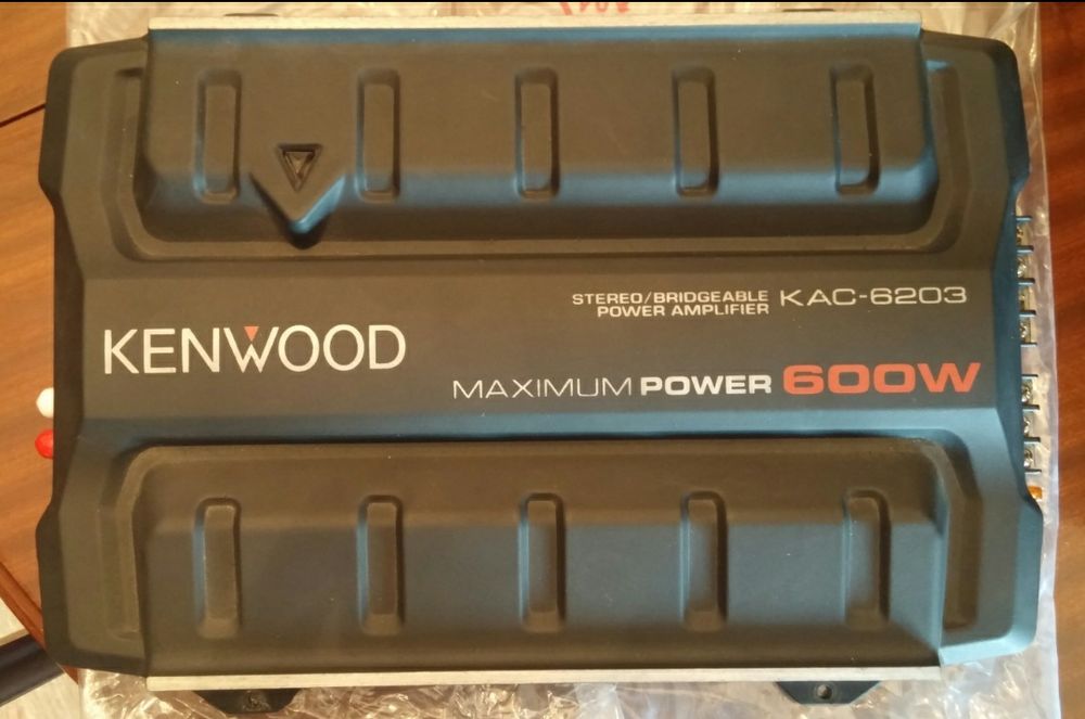 Subwoofer + Amplificador