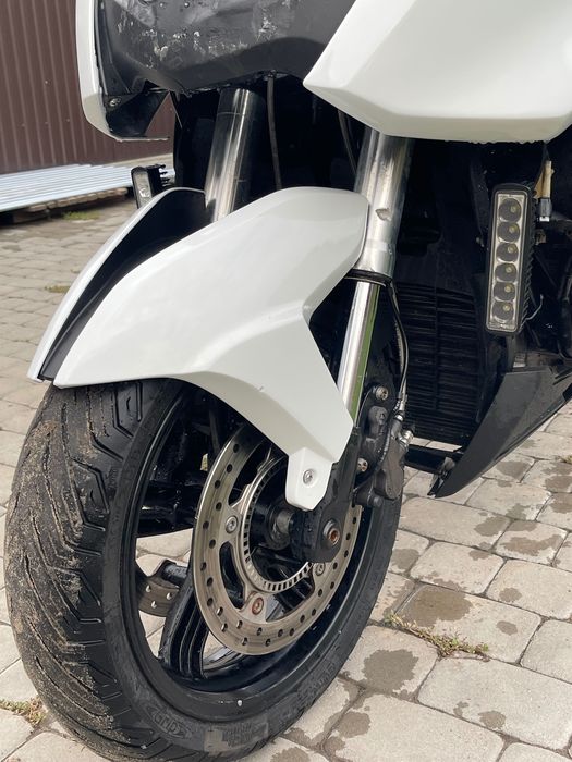 Бмв максі скутер с 600