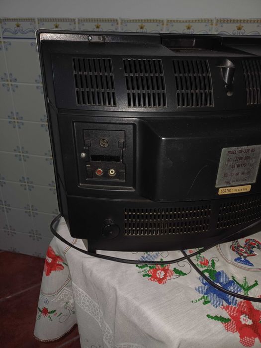 TV BREND - Antiga a funcionar perfeitamente