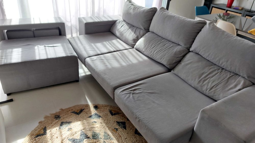 Sofá chaise-long cinza