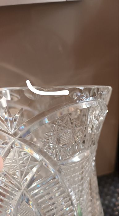 Wazon kryształowy Prl ( wady zaznaczone)