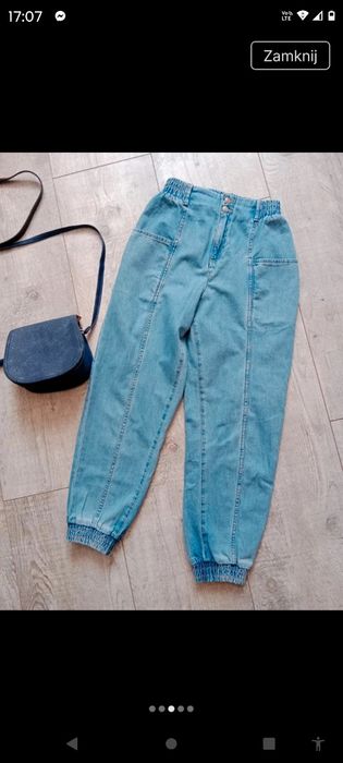 Jasnoniebieskie jeansy joggery paper bag