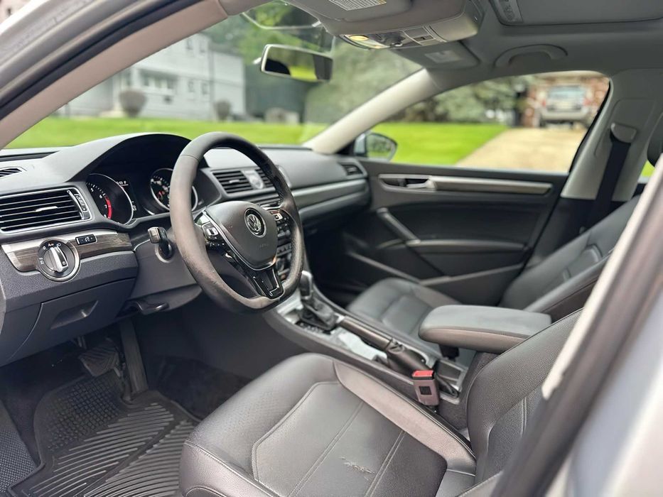 Volkswagen Passat SE      2017