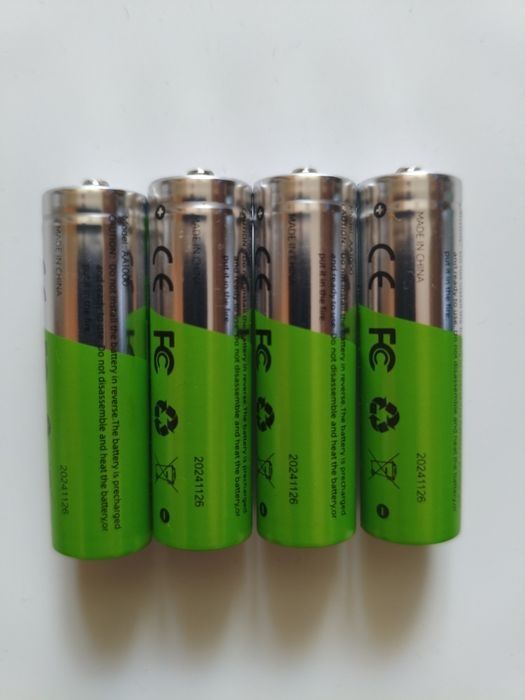 Akumulatory litowe AA Delgeo (3600 mWh) to wysokowydajne ogniwa 1,5 V.