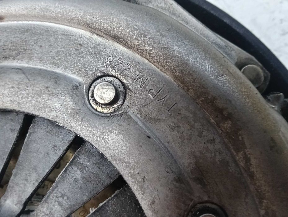 Sprzęgło 1.9 tdi 130km AWX A6 c5 Passat b5 A4 b6 Koło Dwumasowe KPL