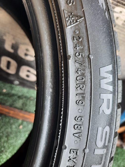 Opony zimowe 245/40/19 Nokian Komplet 8mm P