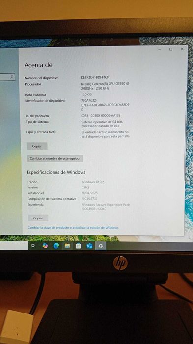 Computador de escritorio + monitor