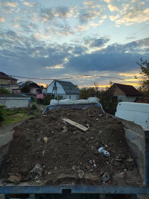 Вивіз сміття.Демонтаж.Зрізка дерев.Прибирання треторій.Покос Трави